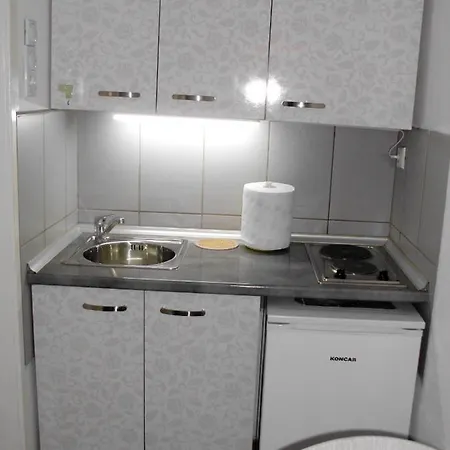 Apartment Studio Apartman Sweet